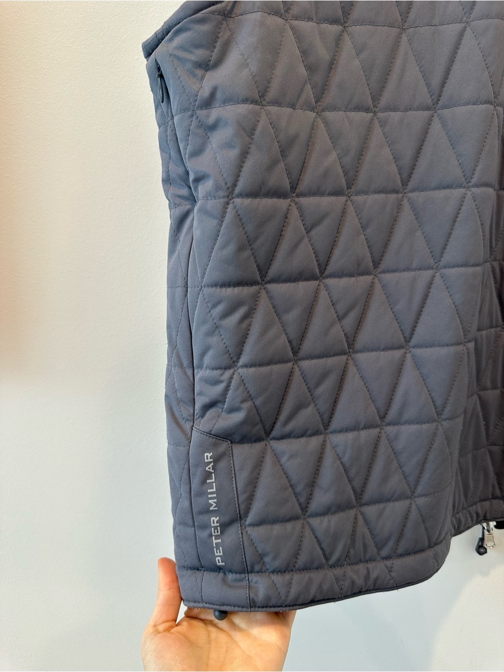 Peter Millar Thermal Block Reversible Vest Black Gray Size Medium Golf Preppy - Picture 13 of 16